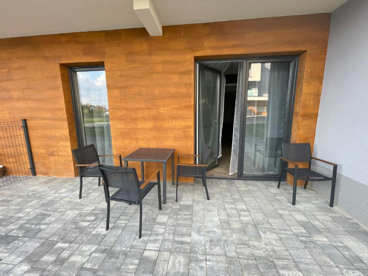 Apartament Roza 1 Zator - 2 Km Od Energylandii المظهر الخارجي الصورة
